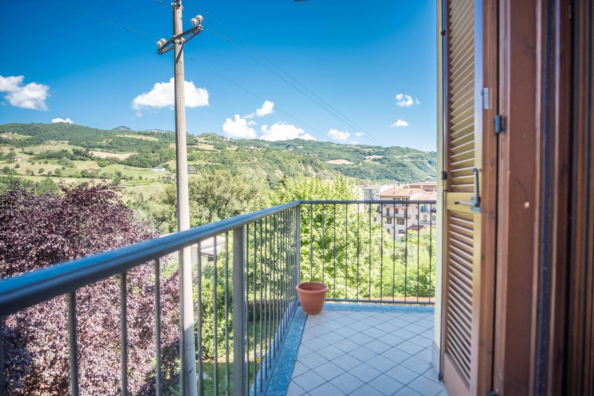 Soggiorno In Valle Bobbio Exteriör bild